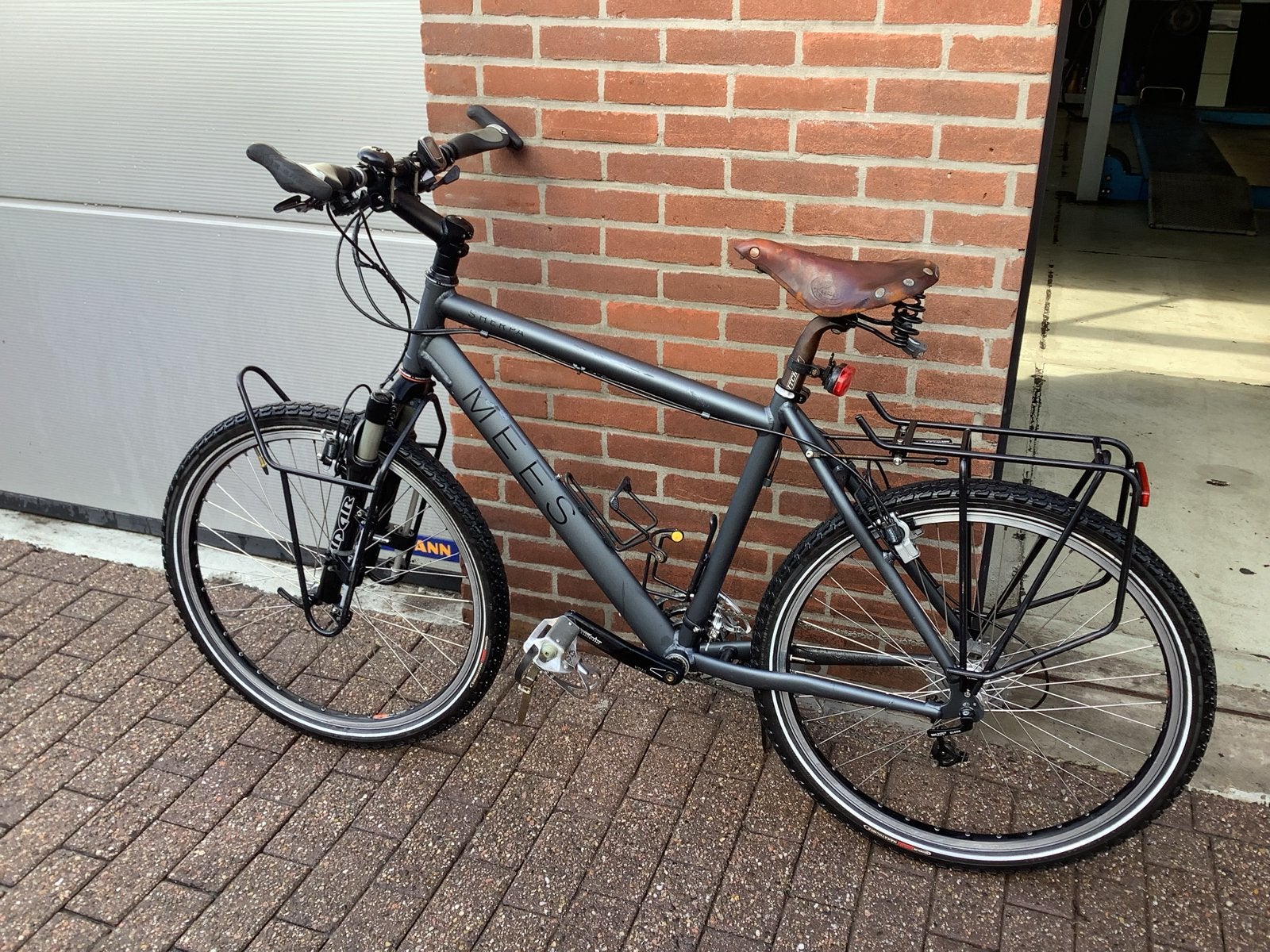 Mees Sierra Trekkingfiets - Zo goed als nieuw, Overige merken, Velgrem, Versnellingen, Ophalen of Verzenden