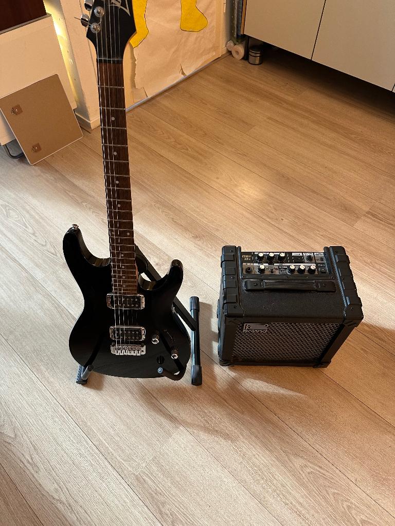 Ibanez SA120 gitaar + Roland Cube 15x, Ophalen, Gebruikt, Ibanez, Met versterker