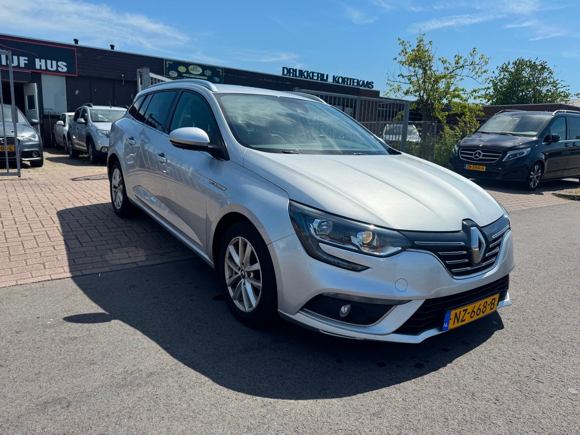 Renault Mégane Estate 1.5 dCi Eco2 Bose NAVI/XENON/CLIMA, Auto's, Renault, Voorwielaandrijving, Gebruikt, 4 cilinders, Origineel Nederlands