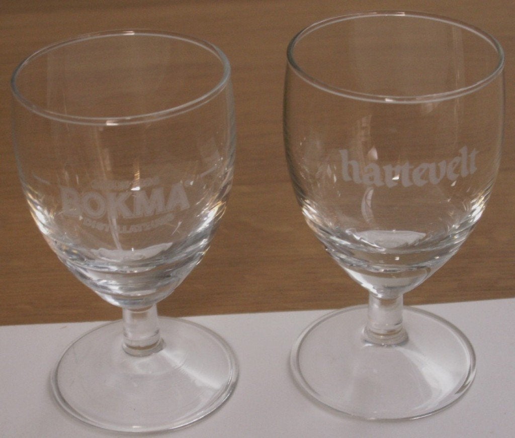 2 retro borrelglaasjes Bokma en Hartevelt, Ophalen of Verzenden, Nieuw, Bierglas