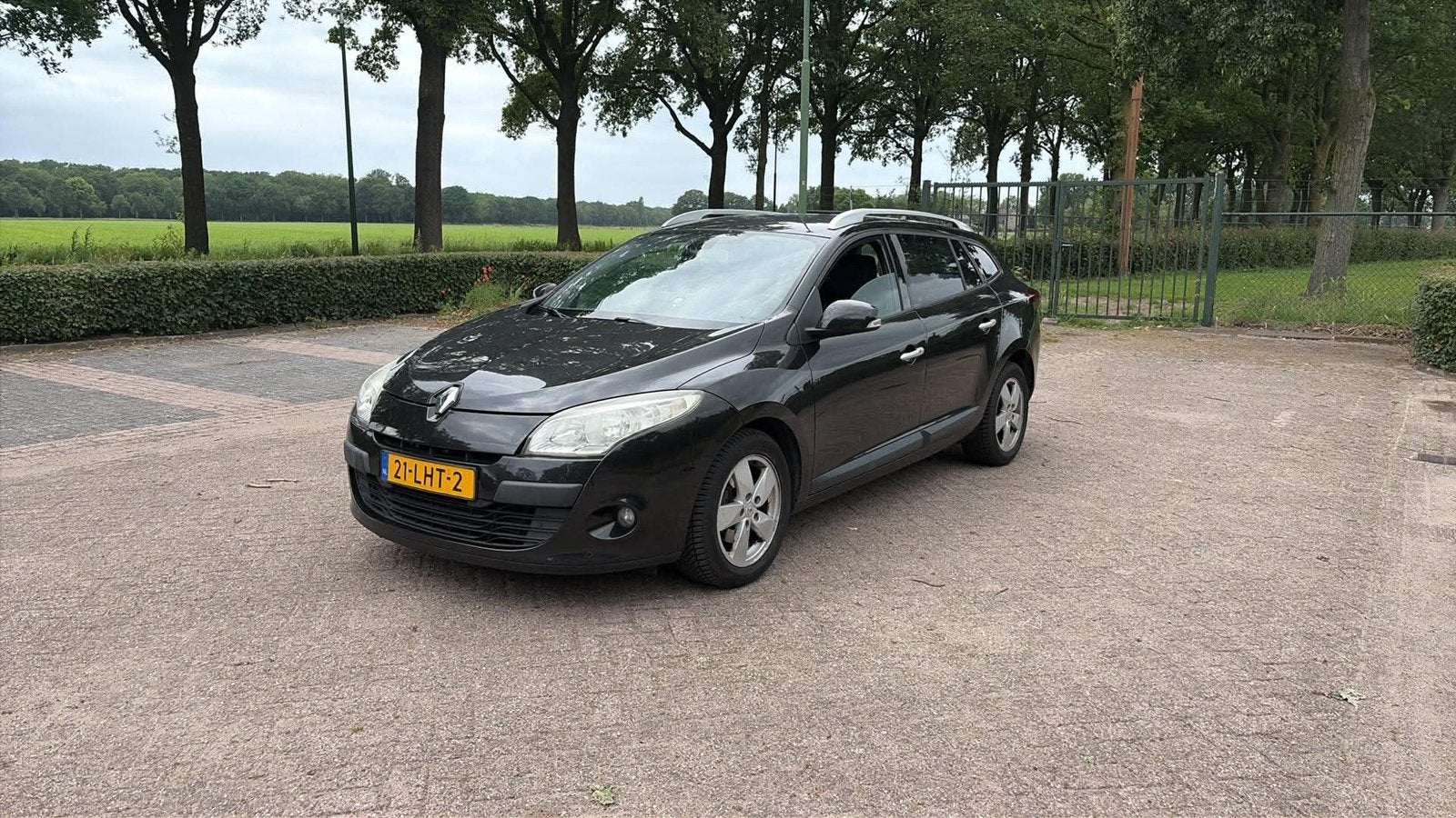 Renault Mégane 1.4 16V TCE 96KW Estate 2010 Zwart, Auto's, Voorwielaandrijving, 657 kg, 15 km/l, 4 cilinders