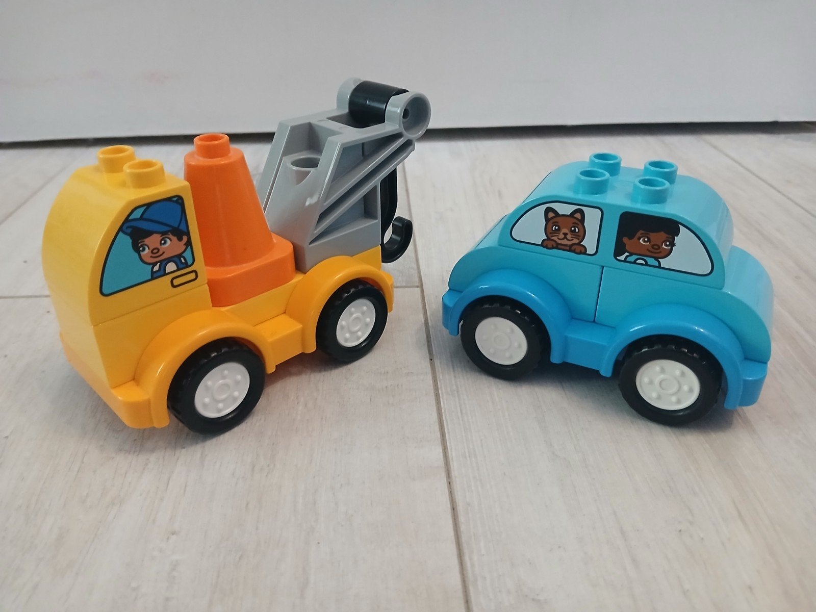 Lego Duplo Takelwagen en Auto (10883) - Complete set, Gebruikt, Overige thema's, Ophalen of Verzenden, Compleet