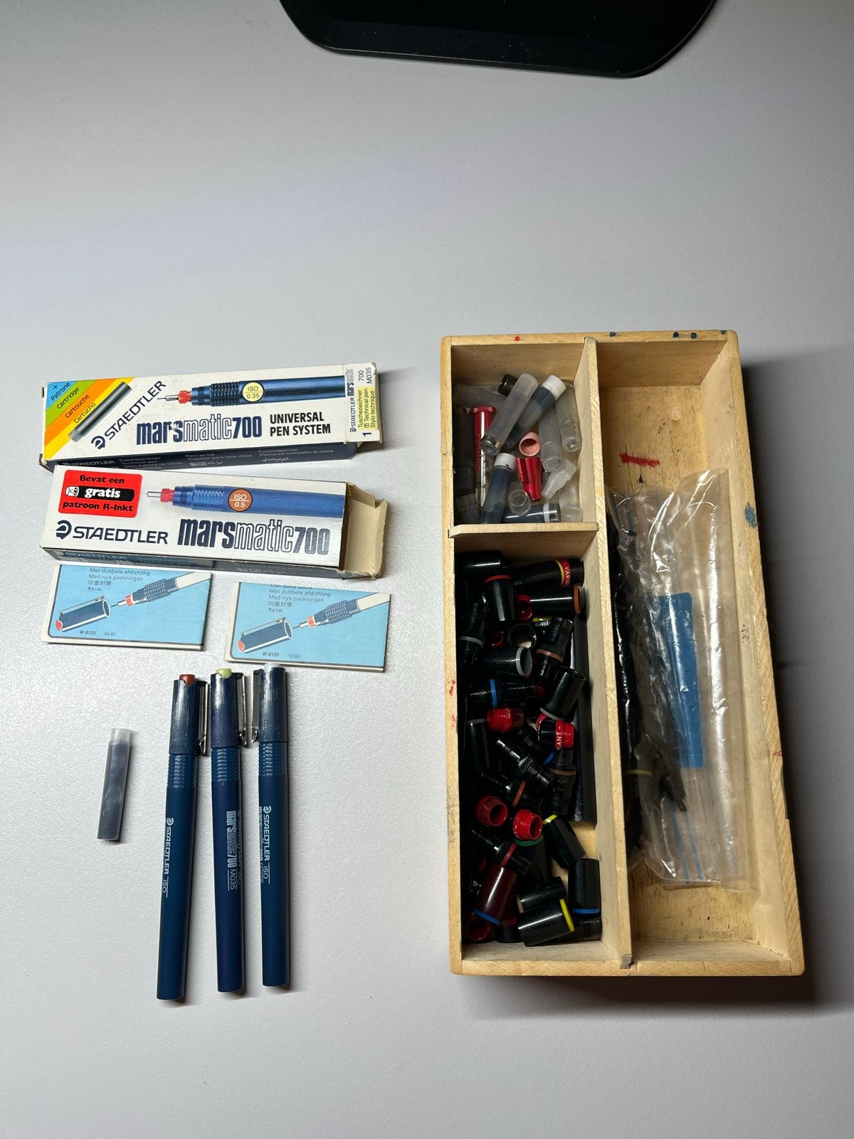 Drie Staedtler micro pennen met veel onderdelen, Diversen, Ophalen of Verzenden