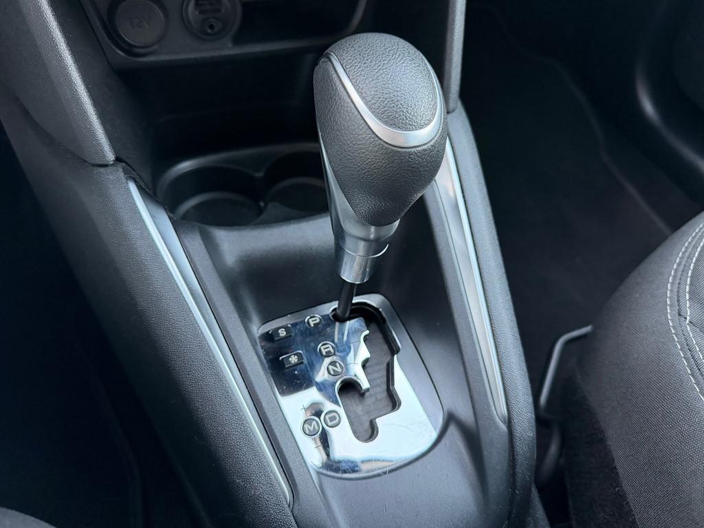 Peugeot 208 1.2 PureTech Allure Automaat Apple carplay, Gebruikt, Euro 6, 1199 cc, Origineel Nederlands