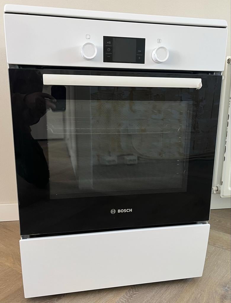Bosch Vrijstaand Inductiefornuis met Oven - Wit, Witgoed en Apparatuur, Ophalen, Gebruikt, 60 cm of meer, 4 kookzones