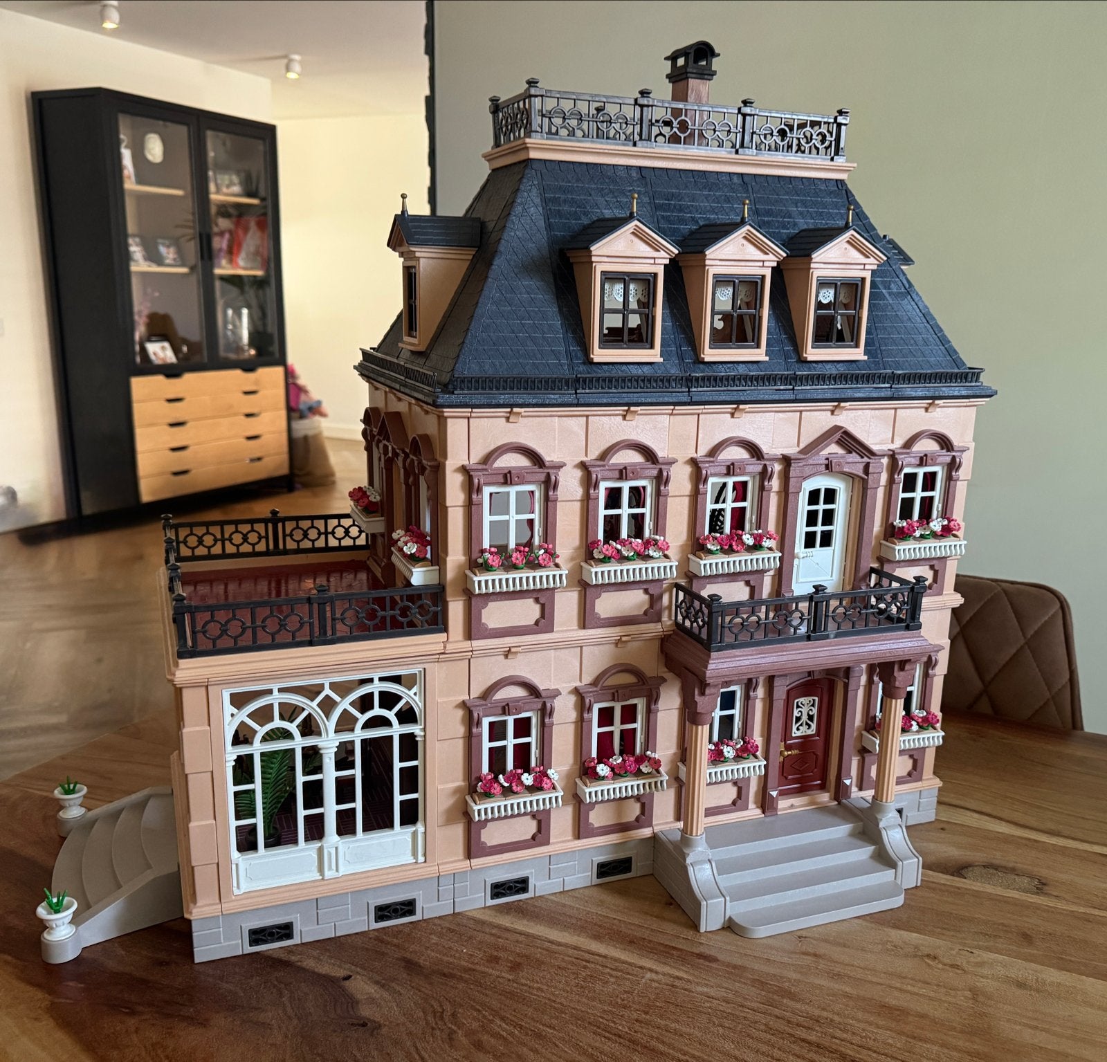 PLAYMOBIL 70890 – Groot Nostalgisch Poppenhuis., Kinderen en Baby's, Speelgoed | Playmobil, Ophalen, Zo goed als nieuw, Complete set
