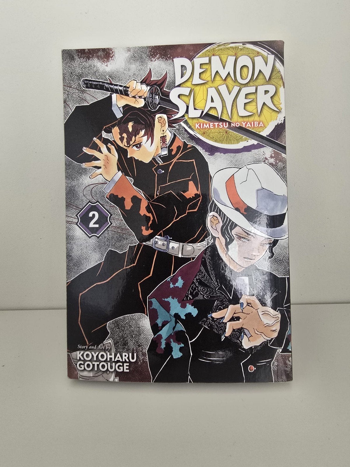 Demon Slayer: Kimetsu no Yaiba Vol. 2 - Manga, Boeken, Ophalen of Verzenden, Zo goed als nieuw, Koyoharu Gotouge, Amerika