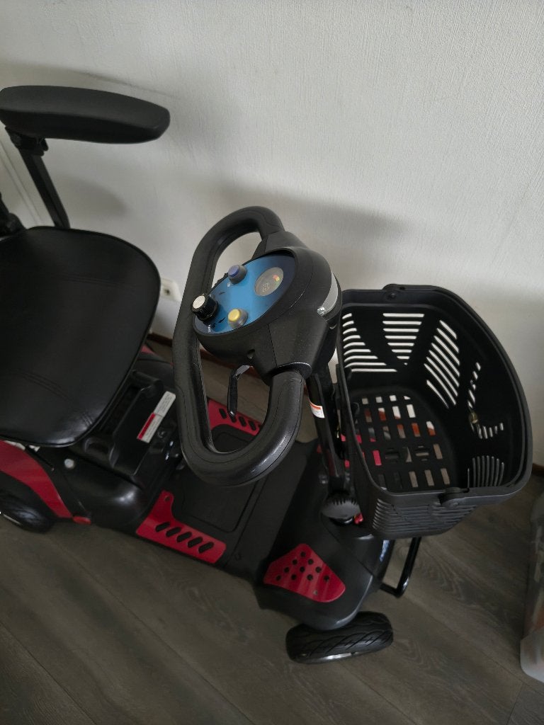 Scootmobiel, Diversen, Brommobielen en Scootmobielen, Zo goed als nieuw, Vermeiren, 15 km of minder, 11 t/m 15 km/u, Ophalen of Verzenden