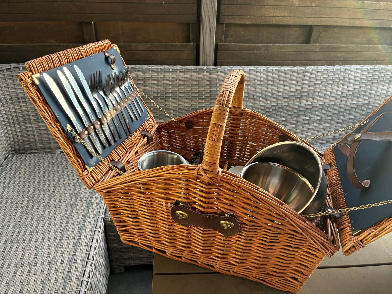 Gevulde picknickmand voor 4 personen, Ophalen of Verzenden, Gebruikt