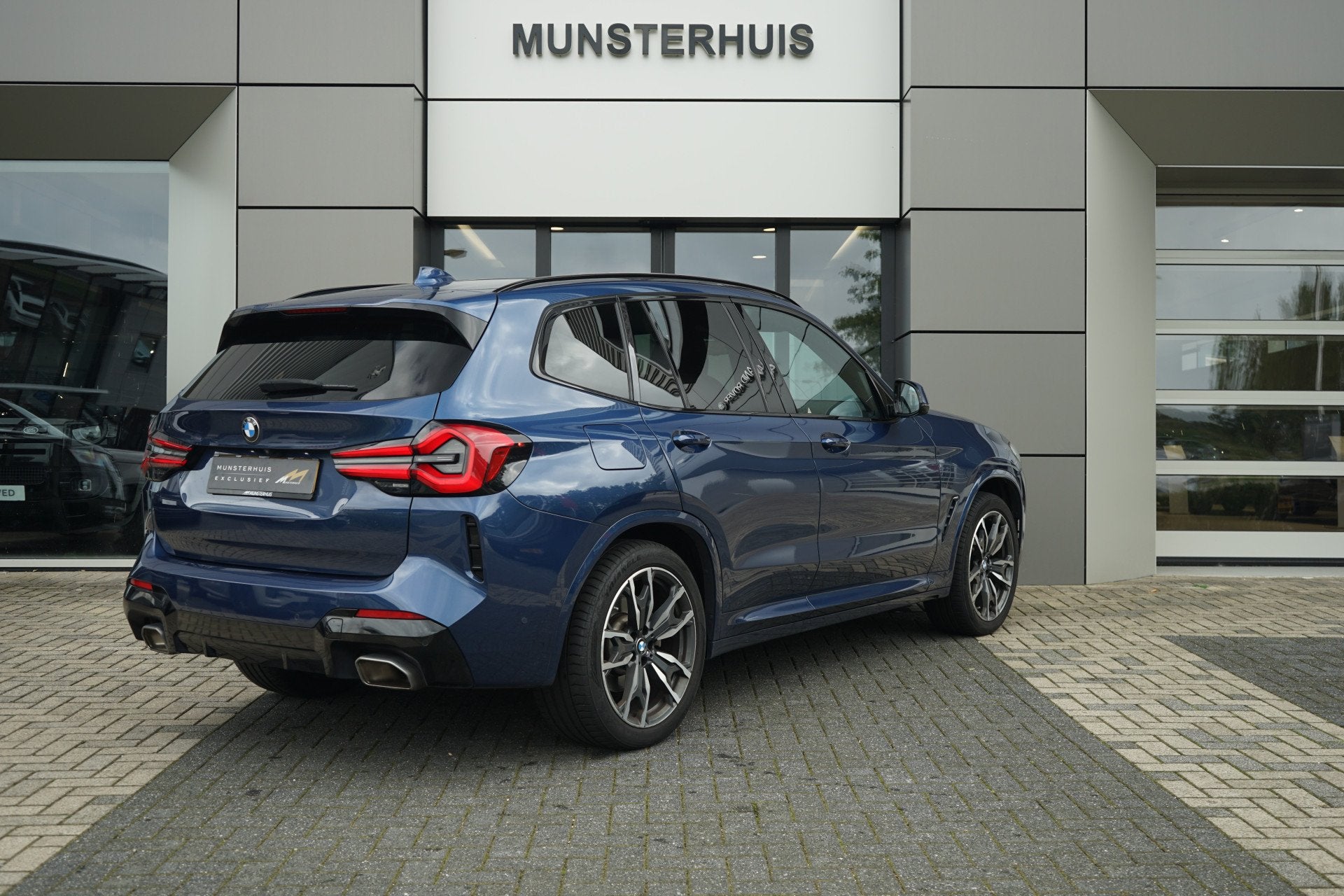 BMW X3 xDrive20i High Executive | Schuif/Kantel dak | Voorst, Gebruikt, 4 cilinders, Blauw, Leder