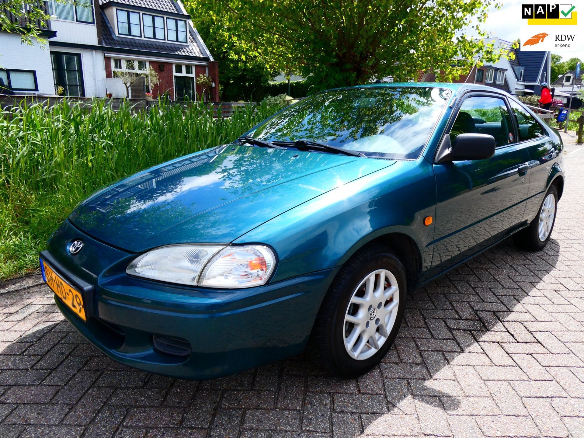 Toyota Paseo 1.5i GT 90pk UNIEKE STAAT 123.000km. Youngtimer, Auto's, Gebruikt, 31 €/maand, 4 cilinders, 4 stoelen