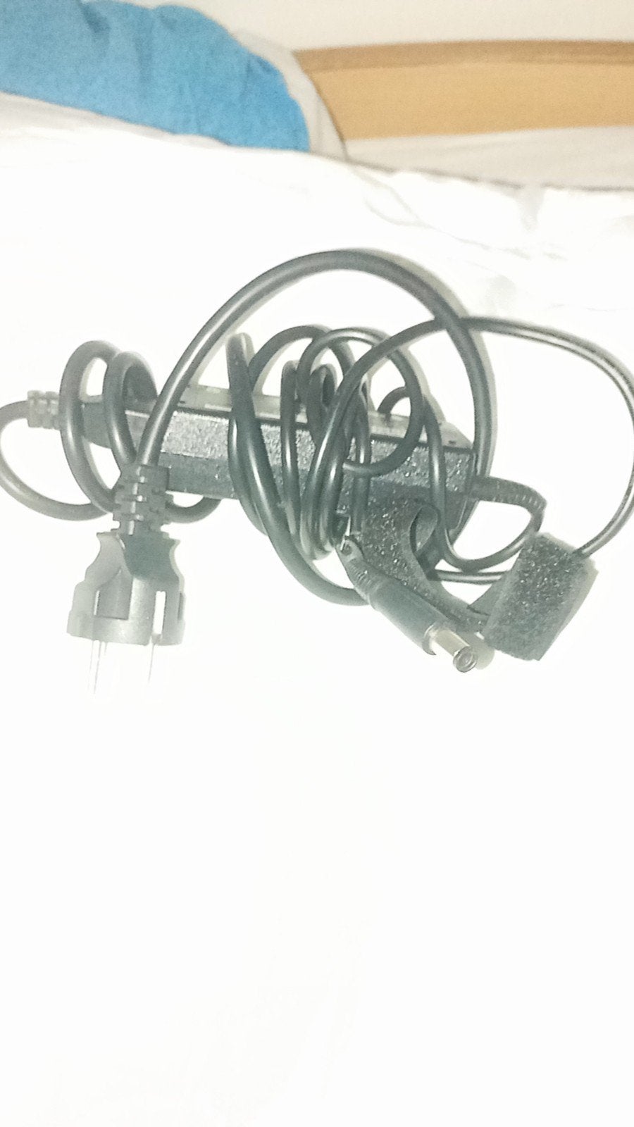 Universele laptop oplader/adapter, Ophalen, Gebruikt, Onbekend