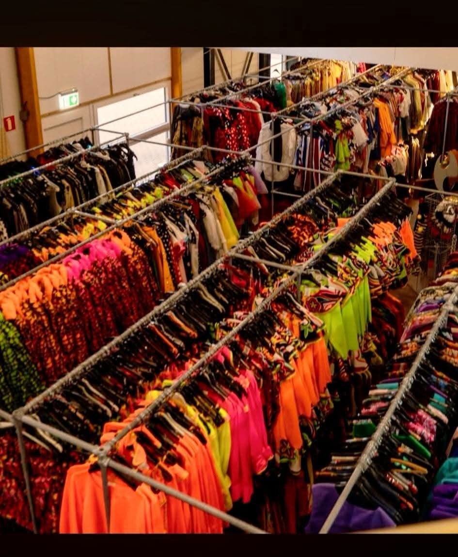 MEGAUITVERKOOP Feestkleding, Galajurken, Theaterkleding, Ophalen, Zo goed als nieuw, Overige typen