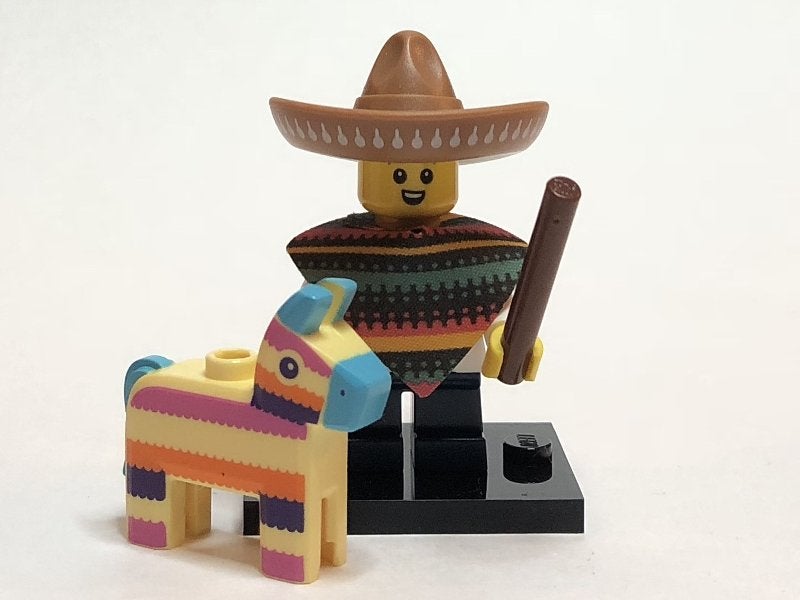 Lego Minifiguur Feestganger met Pinata - CMF serie 20, Lego, Nieuw, Ophalen of Verzenden, Minifiguur