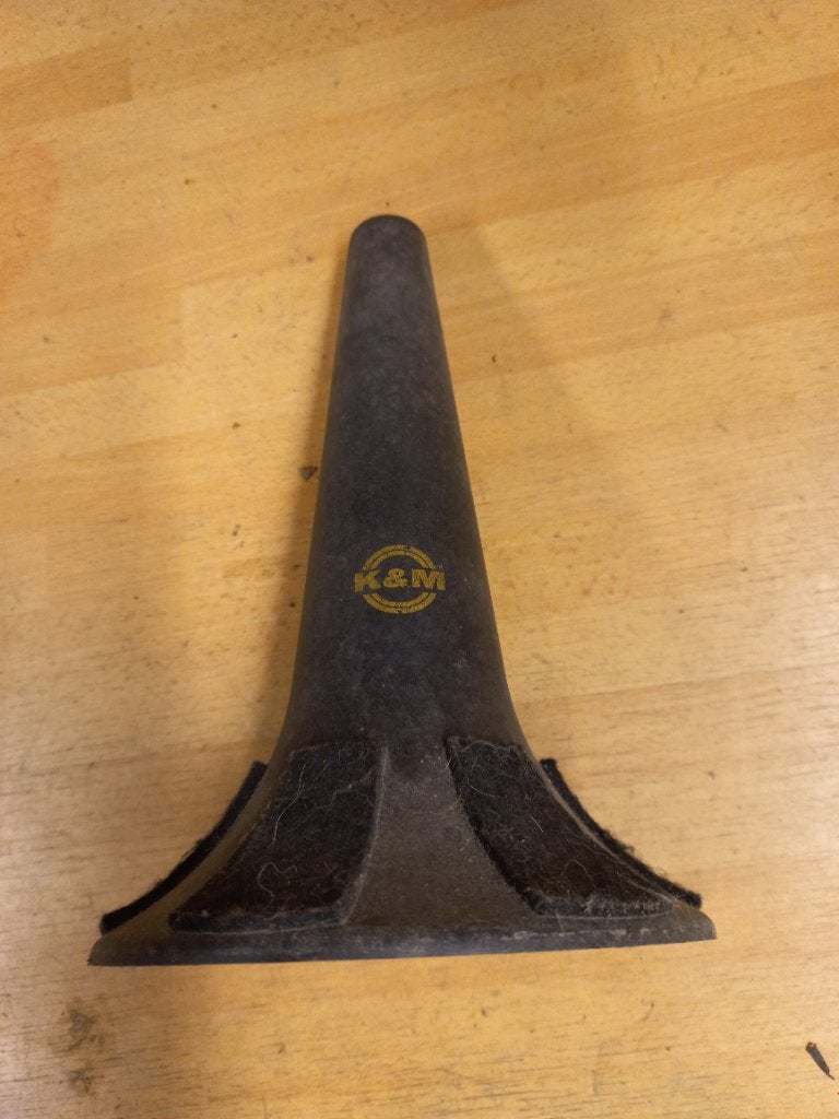 Trompet / cornet standaard K&M, Ophalen of Verzenden, Zo goed als nieuw, Instrumentstandaard, Trompet