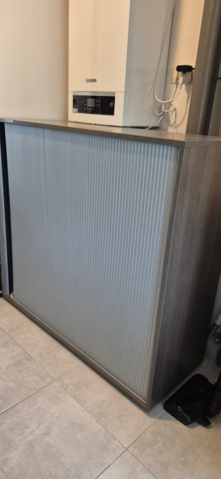 Roldeurkast, Huis en Inrichting, Ophalen, 25 tot 50 cm, 100 tot 150 cm