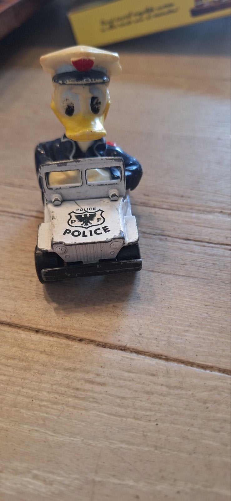 Donald Duck poppetje in matchbox auto uit 1979 (21726), Lesney, ., Hong Kong, Ophalen of Verzenden