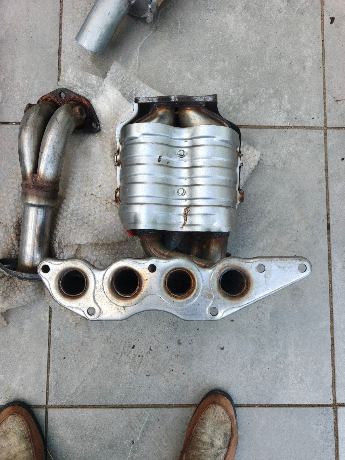 mitsubishi grandis 2.4 uitlaat, Ophalen, Nieuw, Mitsubishi