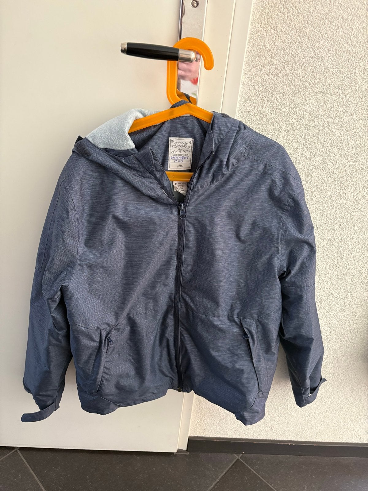 Decathlon Regenjas/Waterdichte Wandeljas Maat 158, Kinderen en Baby's, Ophalen of Verzenden, Gebruikt, Jongen of Meisje, Jas