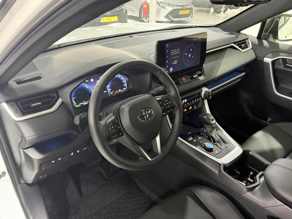 Toyota RAV4 Bi-tone Stoel- & stuurverwarming, elektr. achter, Automaat, Gebruikt, Euro 6, 4 cilinders