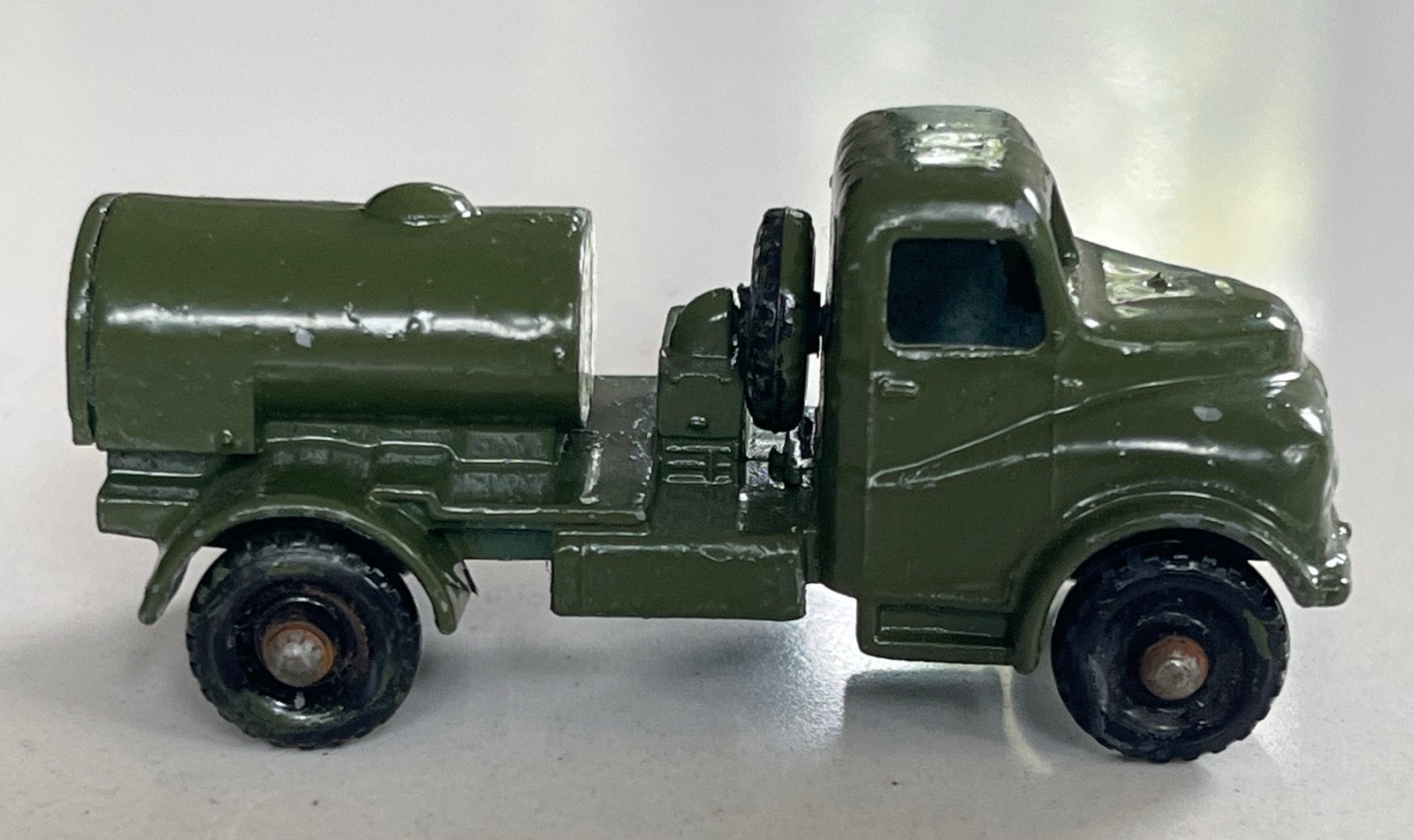 Vintage Matchbox Austin 200 Gallon Water Truck, Ophalen of Verzenden, Gebruikt, Bus of Vrachtwagen