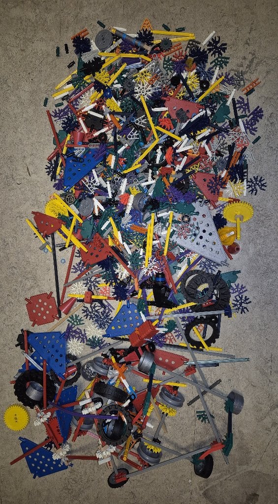 Grote bak met K'NEX, Ophalen, Zo goed als nieuw, K'nex