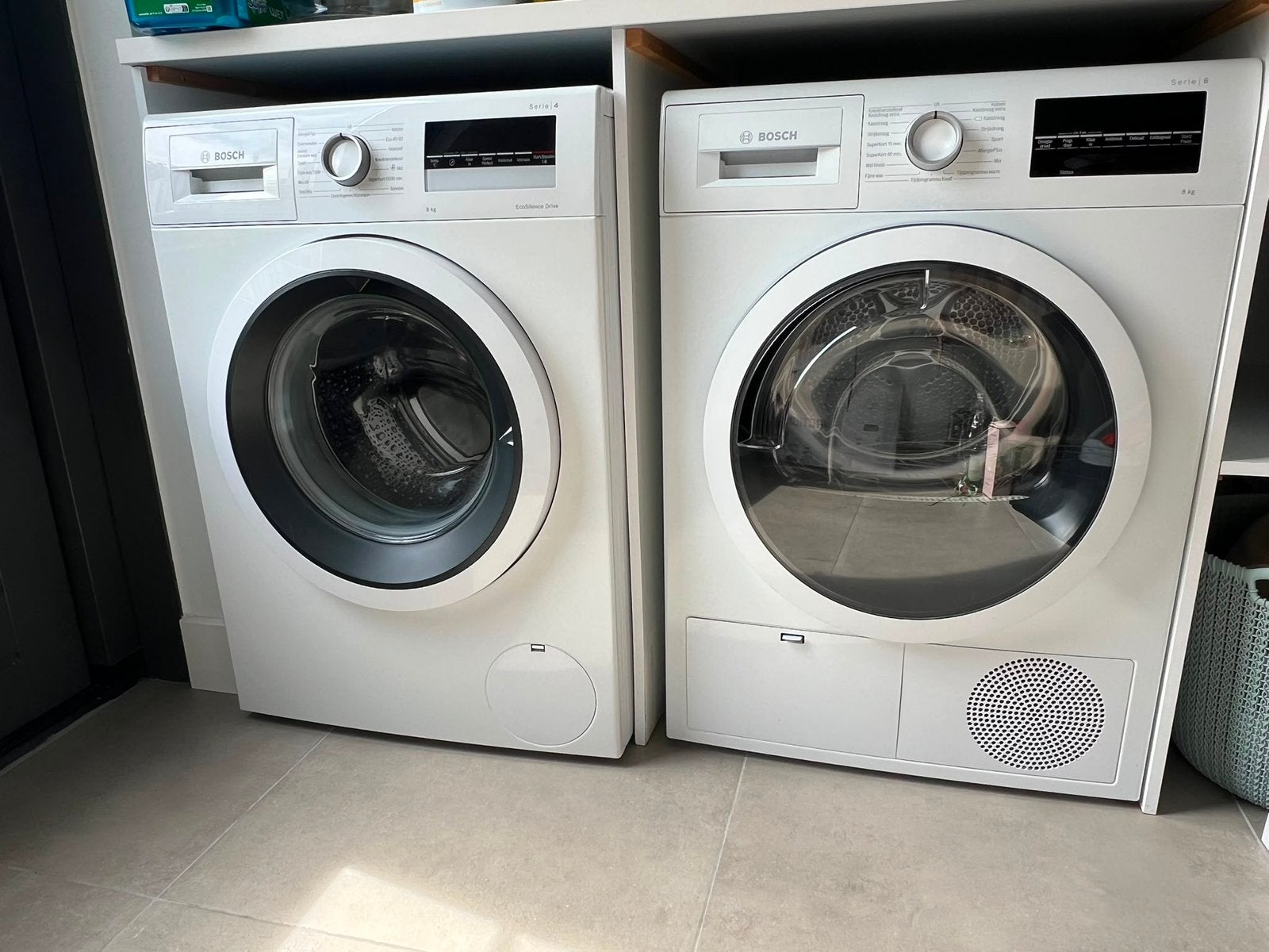 Bosch wasmachine Serie 4 & droger serie 6 - Als Nieuw, Bosch, Minder dan 85 cm, Info@bosch.nl, Ophalen of Verzenden
