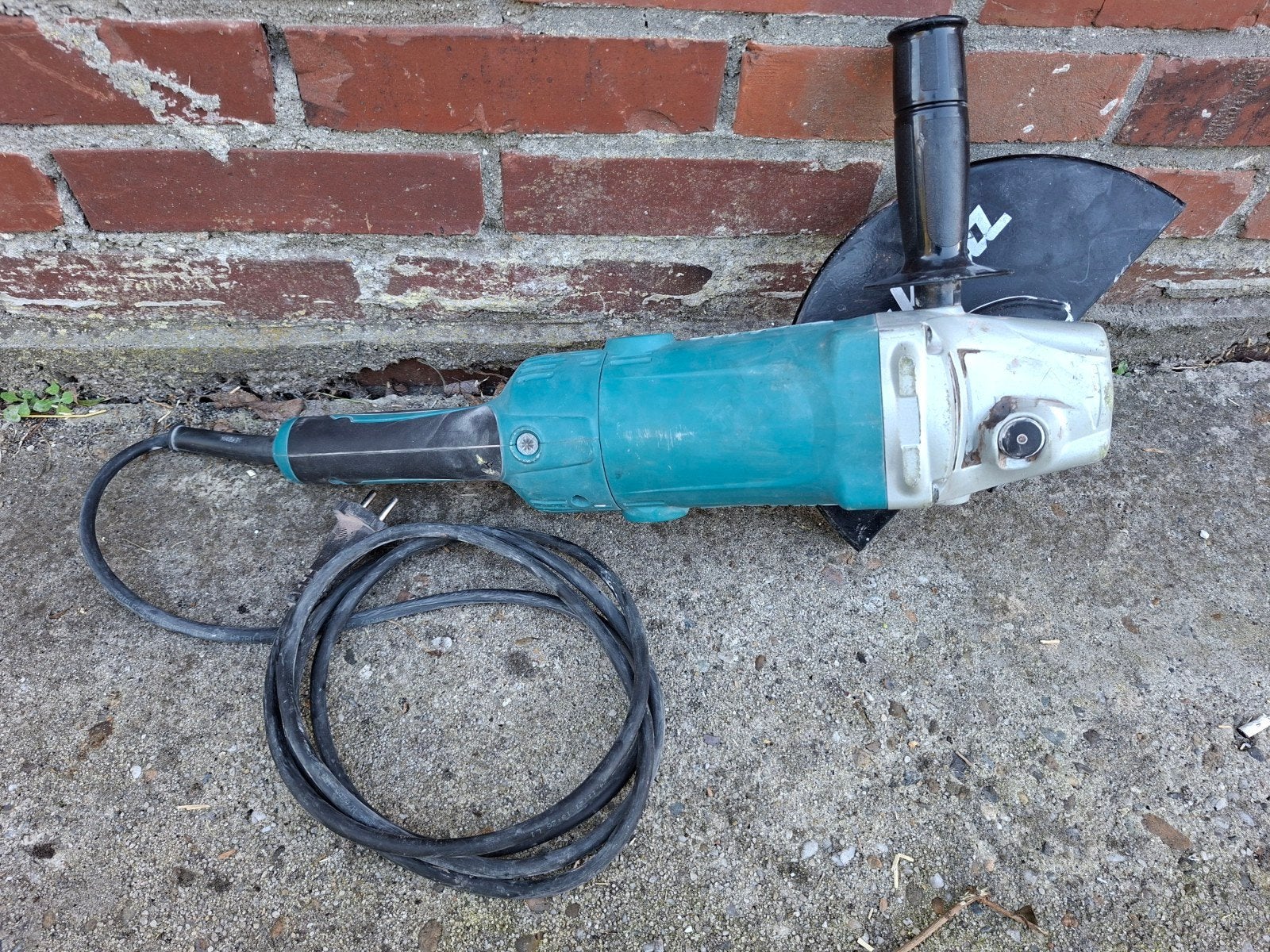Makita GA9050r haakse slijper 230mm, Ophalen of Verzenden, Zo goed als nieuw, 1000 watt of meer, Haakse handslijpmachine