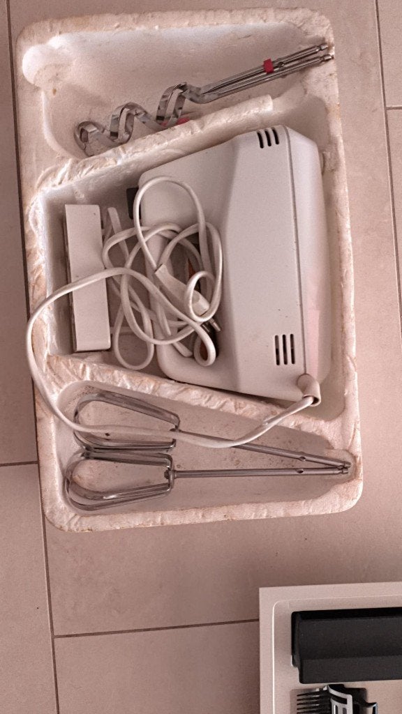 Te koop Philips keukenmixer, Gebruikt, 3 snelheden of meer, Ophalen of Verzenden, Vaatwasserbestendig