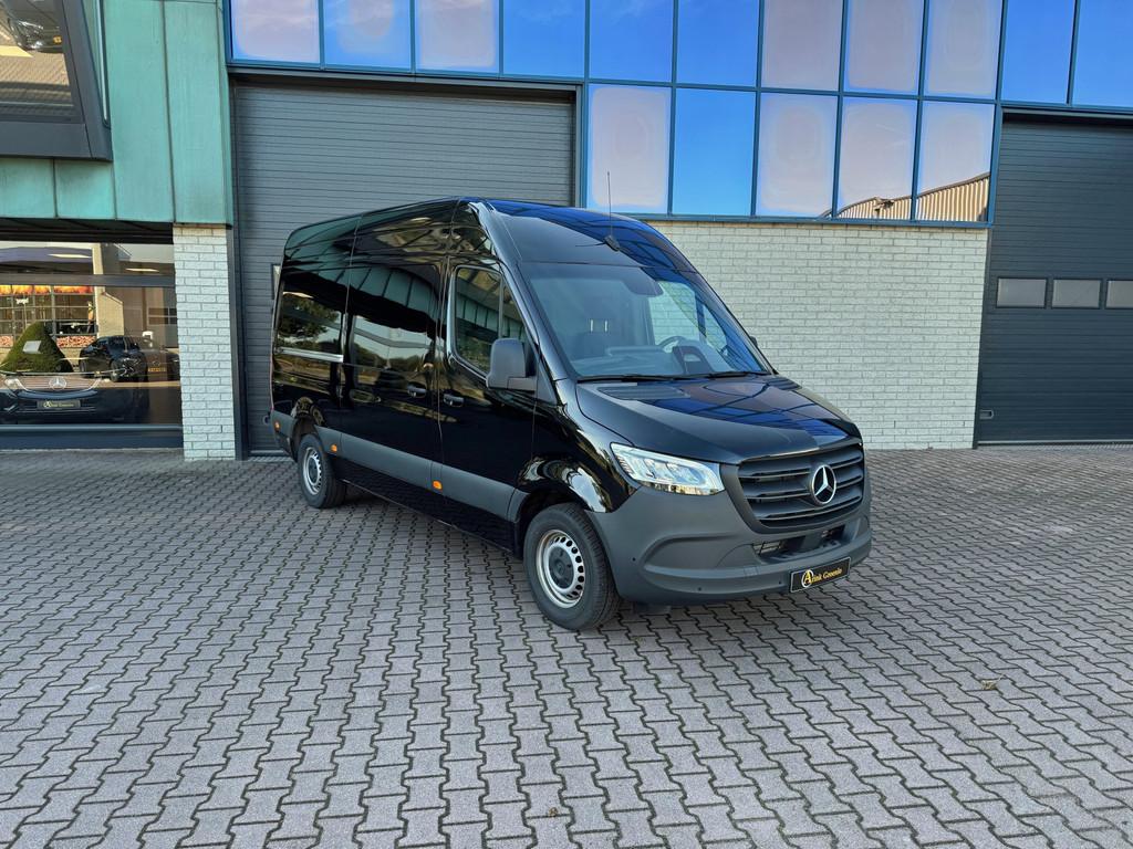 Mercedes-Benz Sprinter 319 Pro L2H2 BPM vrij 9G-Tronic Mbux, Auto's, Automaat, 12 maanden, Gebruikt, Zwart
