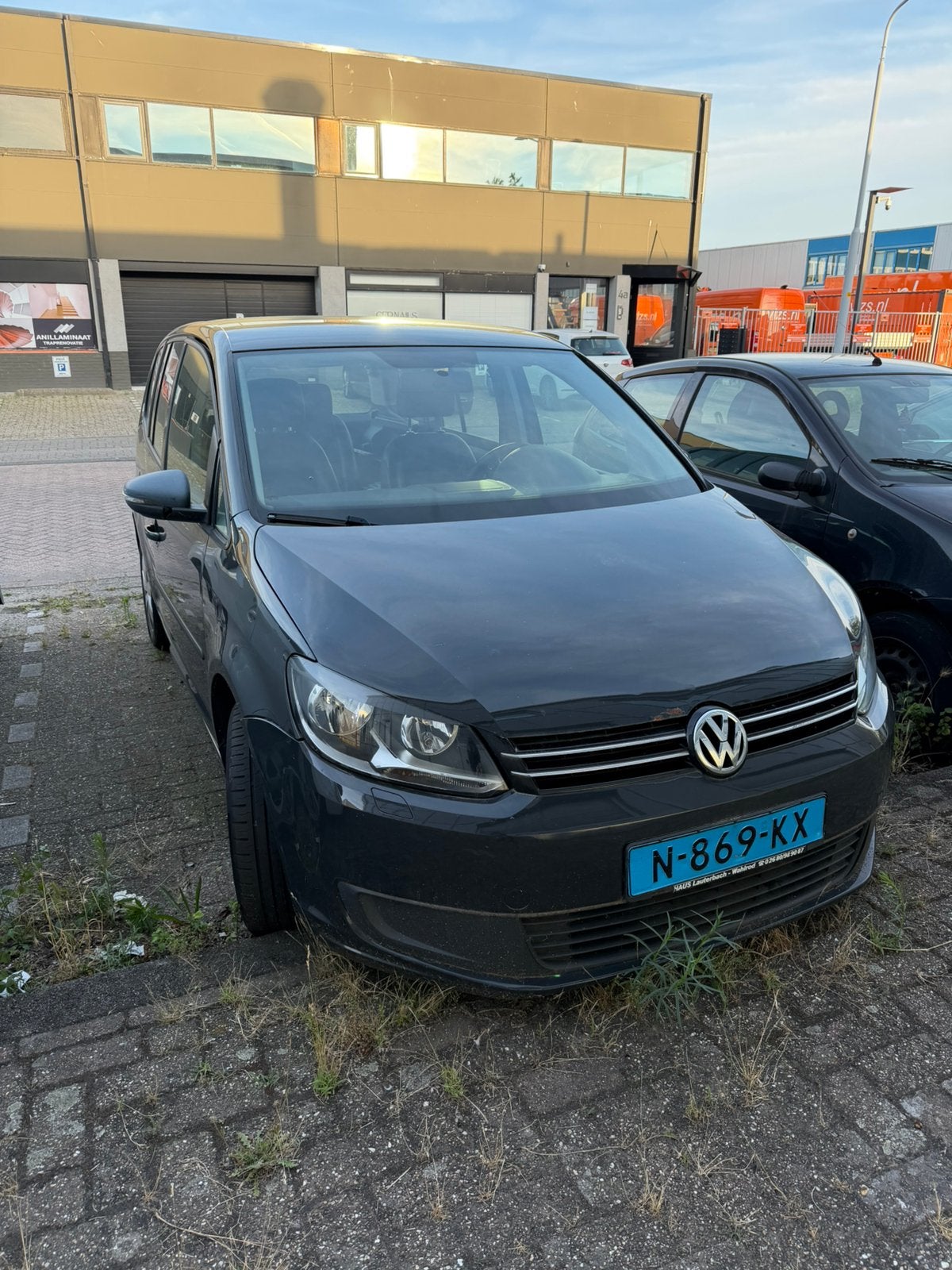 Volkswagen Touran 2016 Grijs, 7 stoelen, Bedrijf, Diesel, 168 €/maand