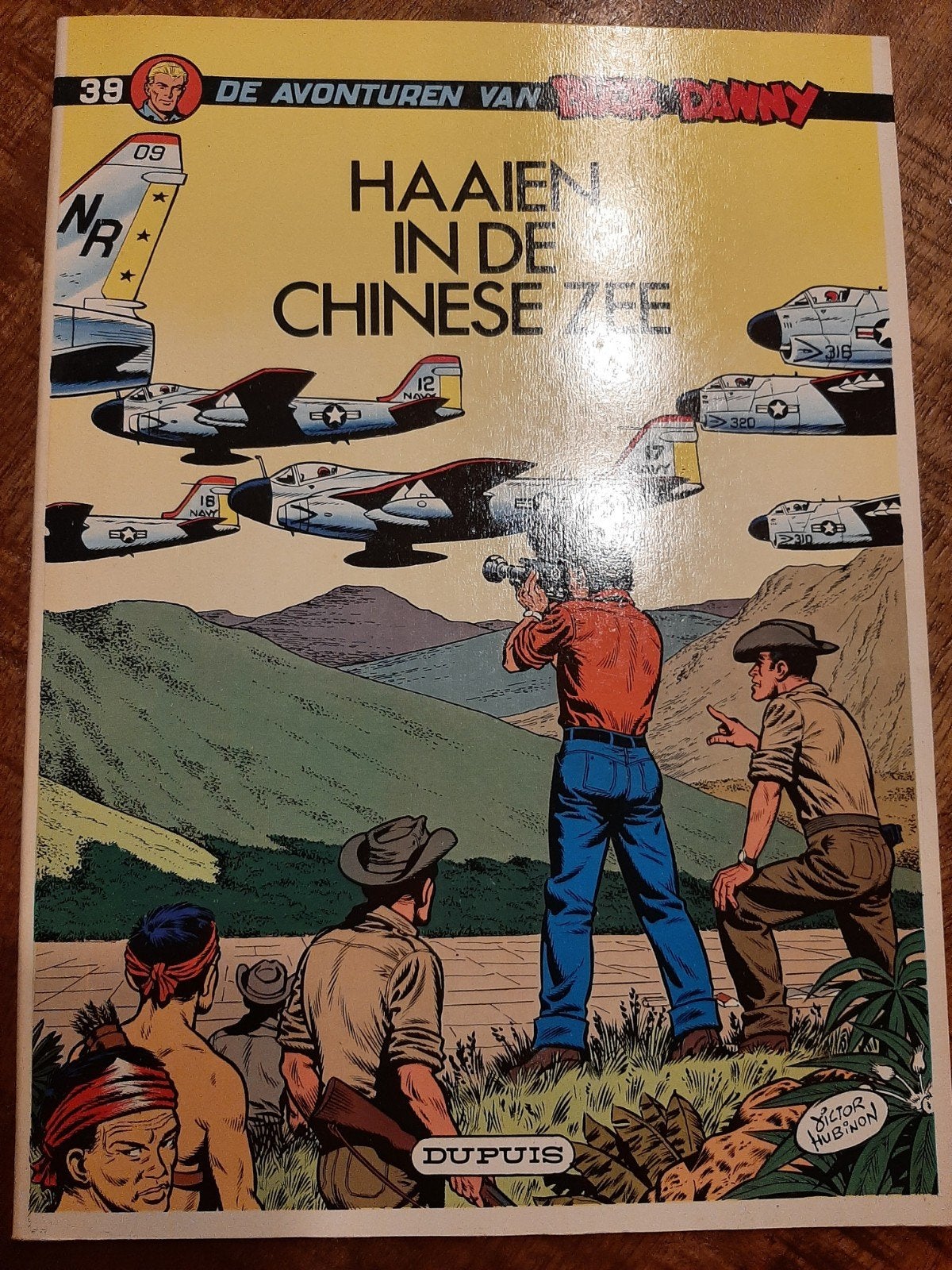 Danny 39: Haaien in de Chinese Zee - Stripboek, Boeken, Eén stripboek, Ophalen of Verzenden, Gelezen, Victor Hubinon