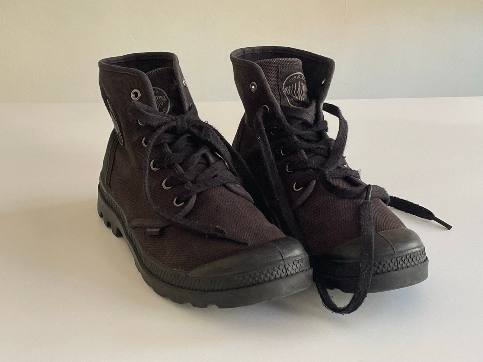 Palladium Pampa Hi Originale Zwarte Canvas Boots Maat 42,5, Kleding | Dames, Schoenen, Ophalen of Verzenden, Gedragen, Zwart, Lage of Enkellaarzen