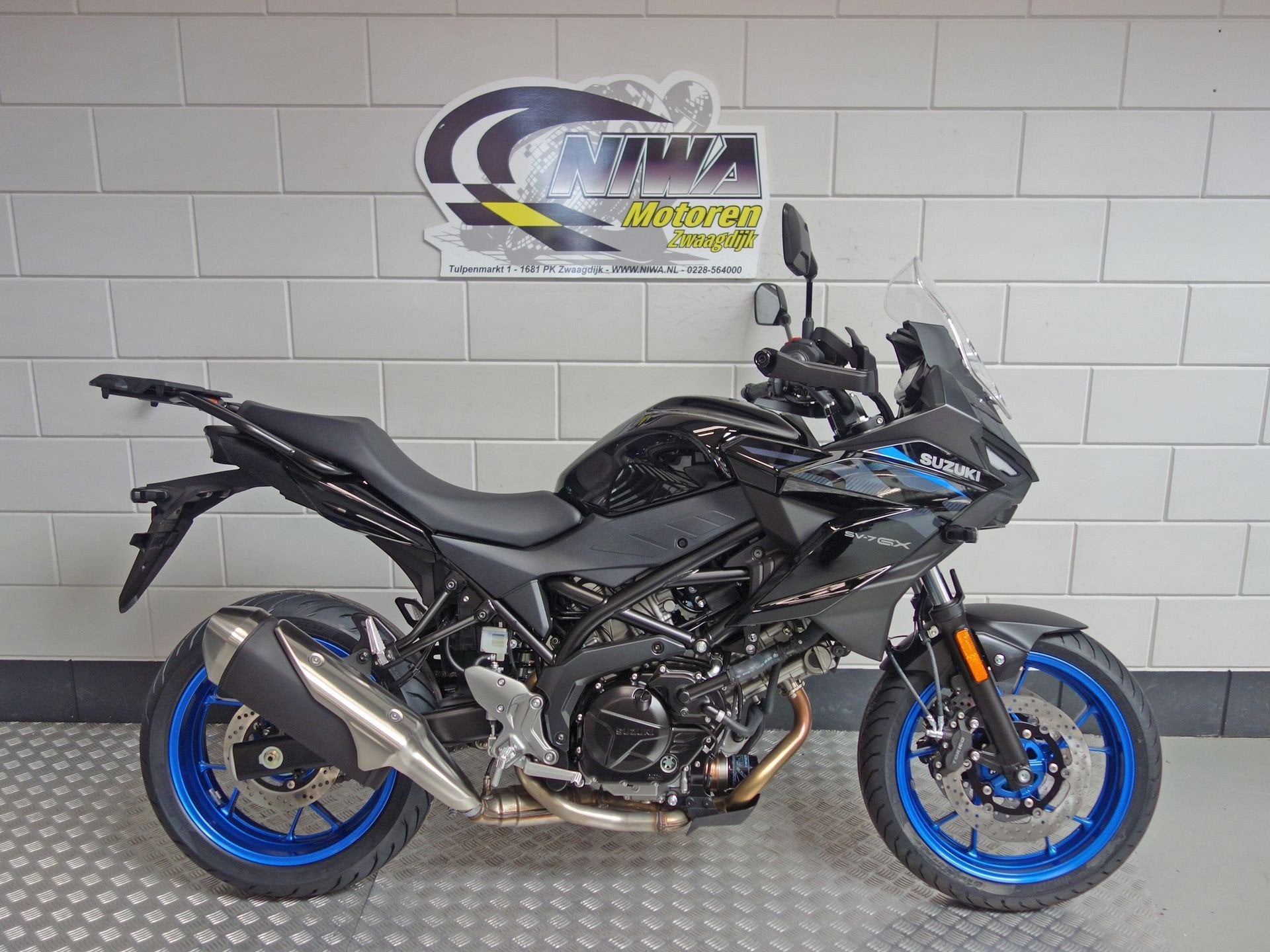 Suzuki SV-7GX, Motoren, Toermotor, 645 cc, 12 t/m 35 kW, Gebruikt