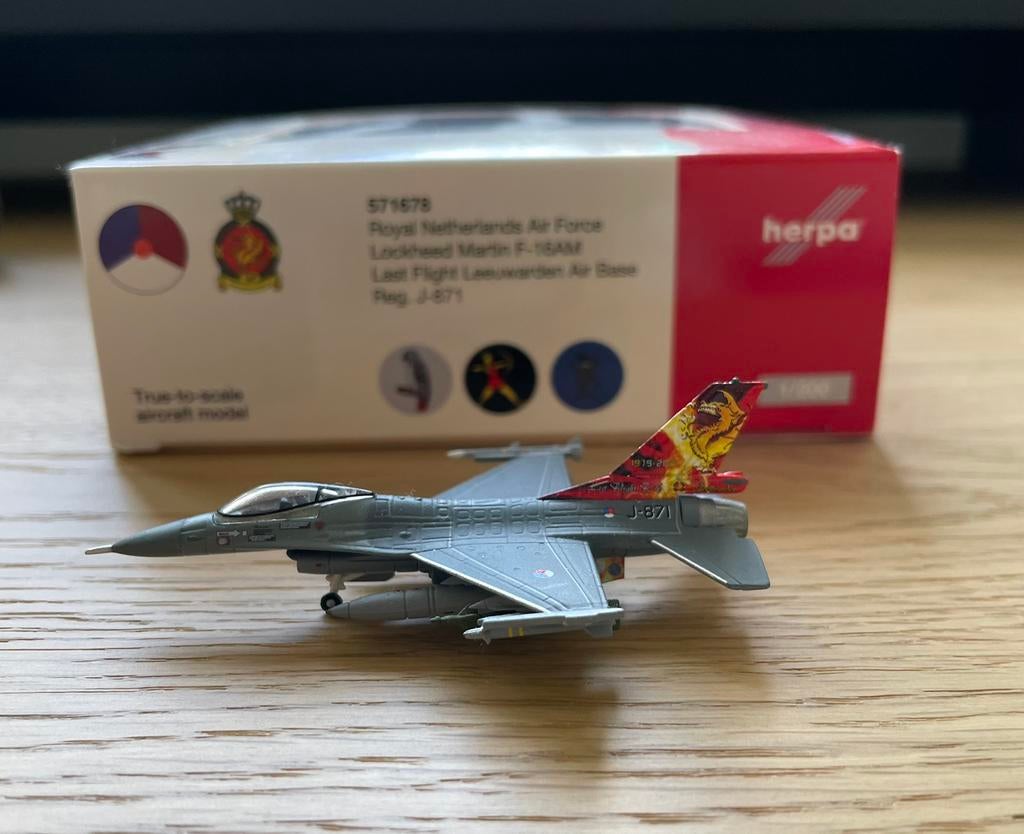 HERPA | Lockheed Martin F-16AM | Last Flight, Ophalen of Verzenden, Zo goed als nieuw, 1:200 of kleiner, Overige merken