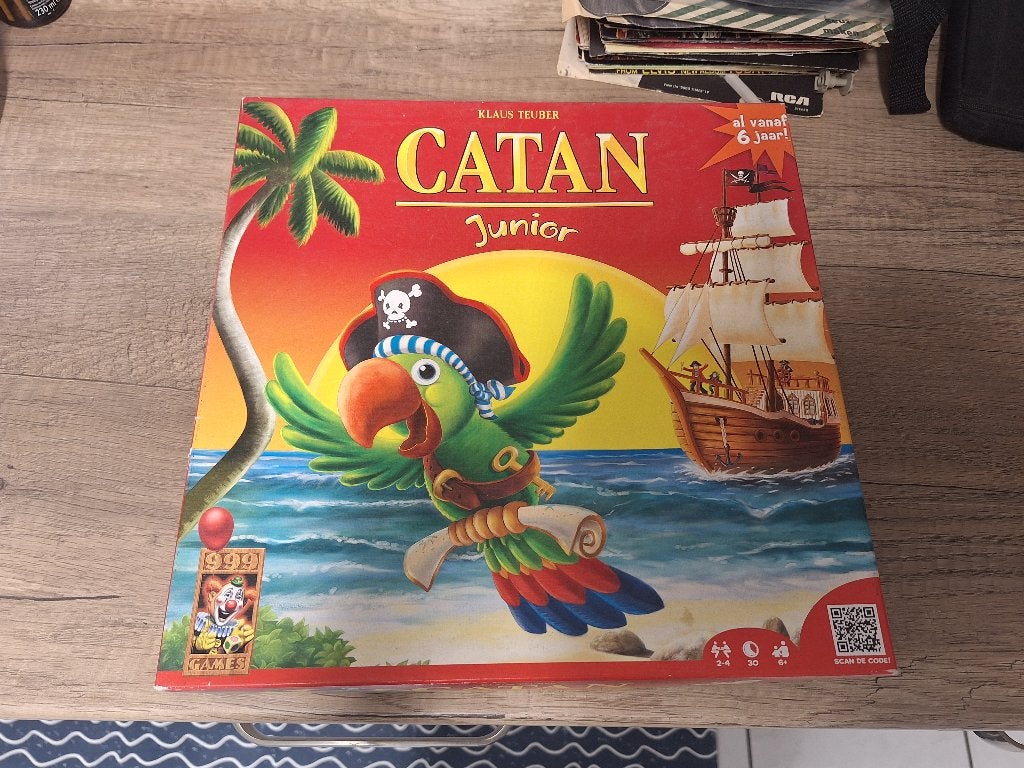 Bordspel Kolonisten van Catan Junior in mooie staat, Ophalen of Verzenden, Gebruikt