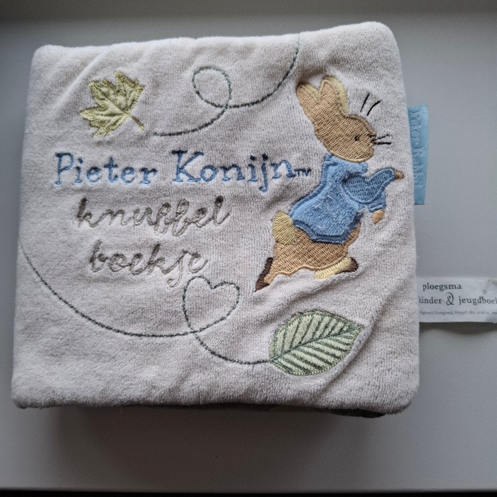 Pieter konijn / peter rabbit knuffel boekje stof, Ophalen of Verzenden, Zo goed als nieuw, Overige typen