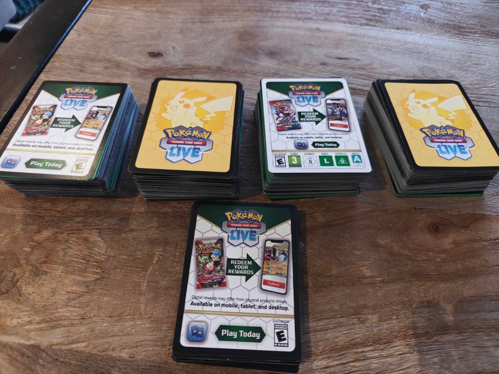 +-425 Pokémon TCG Live Redeem Codes - SVE/MEG, Ophalen of Verzenden, Nieuw