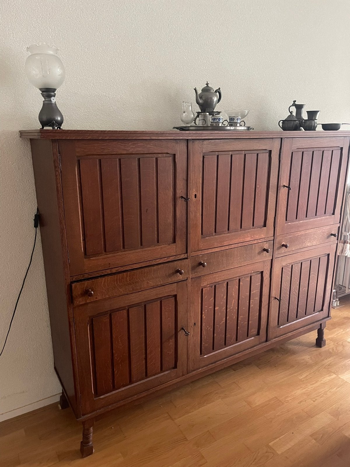 Klassieke eikenhouten kast, Ophalen, Gebruikt, Met lade(s), 150 tot 200 cm