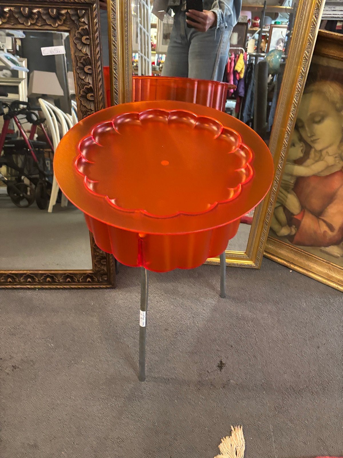 Vintage IKEA HATTAN bijzettafel - Oranje kunststof, 45 tot 60 cm, Gebruikt, Rond, Ophalen of Verzenden