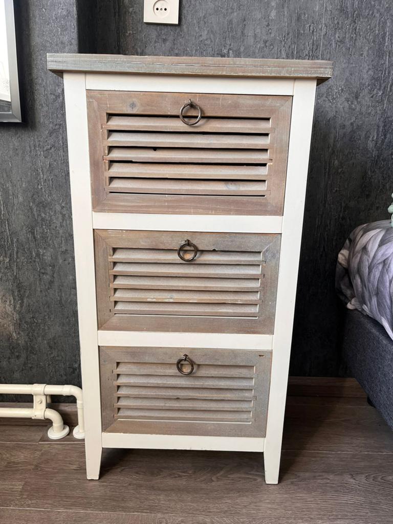 Landelijk kastje / ladekastje met 3 lades – houtlook, Ophalen, 50 tot 100 cm, Zo goed als nieuw, 3 of 4 laden