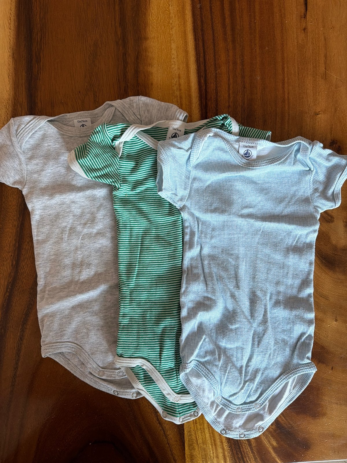3x Rompertjes - Petit Bateau  - Maat 74, Kinderen en Baby's, Ophalen of Verzenden, Gebruikt, Jongetje of Meisje, Nacht- of Onderkleding