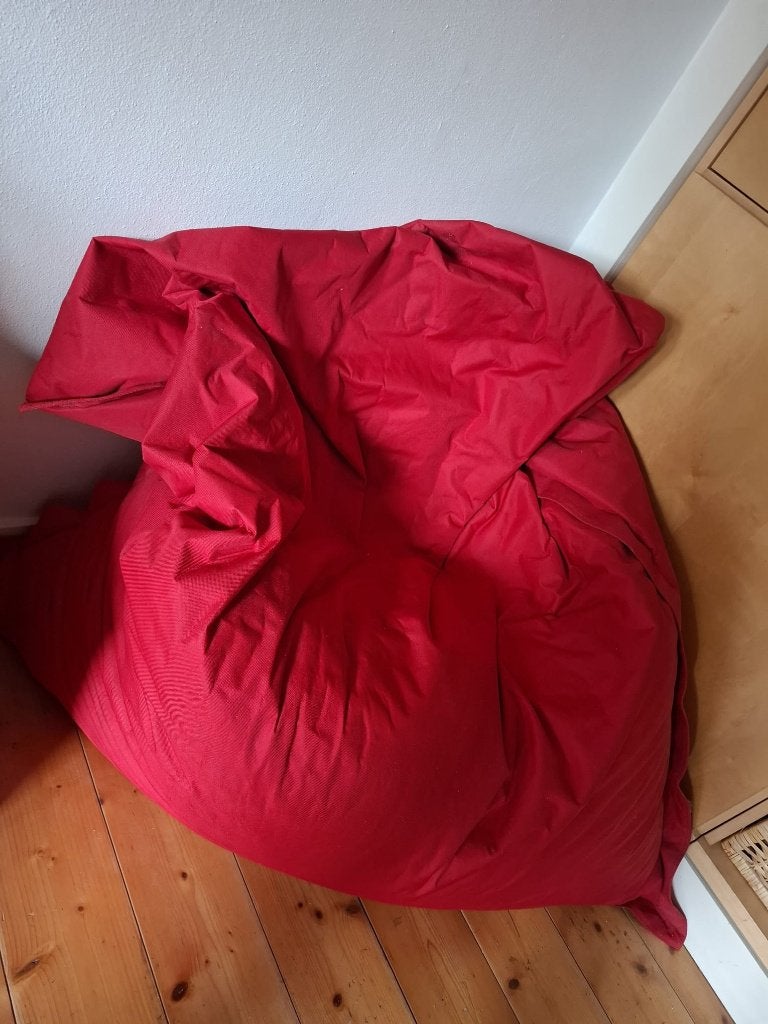 Te Koop:  Rode Zitzak, Ophalen, Zo goed als nieuw, Rood, Zitzak