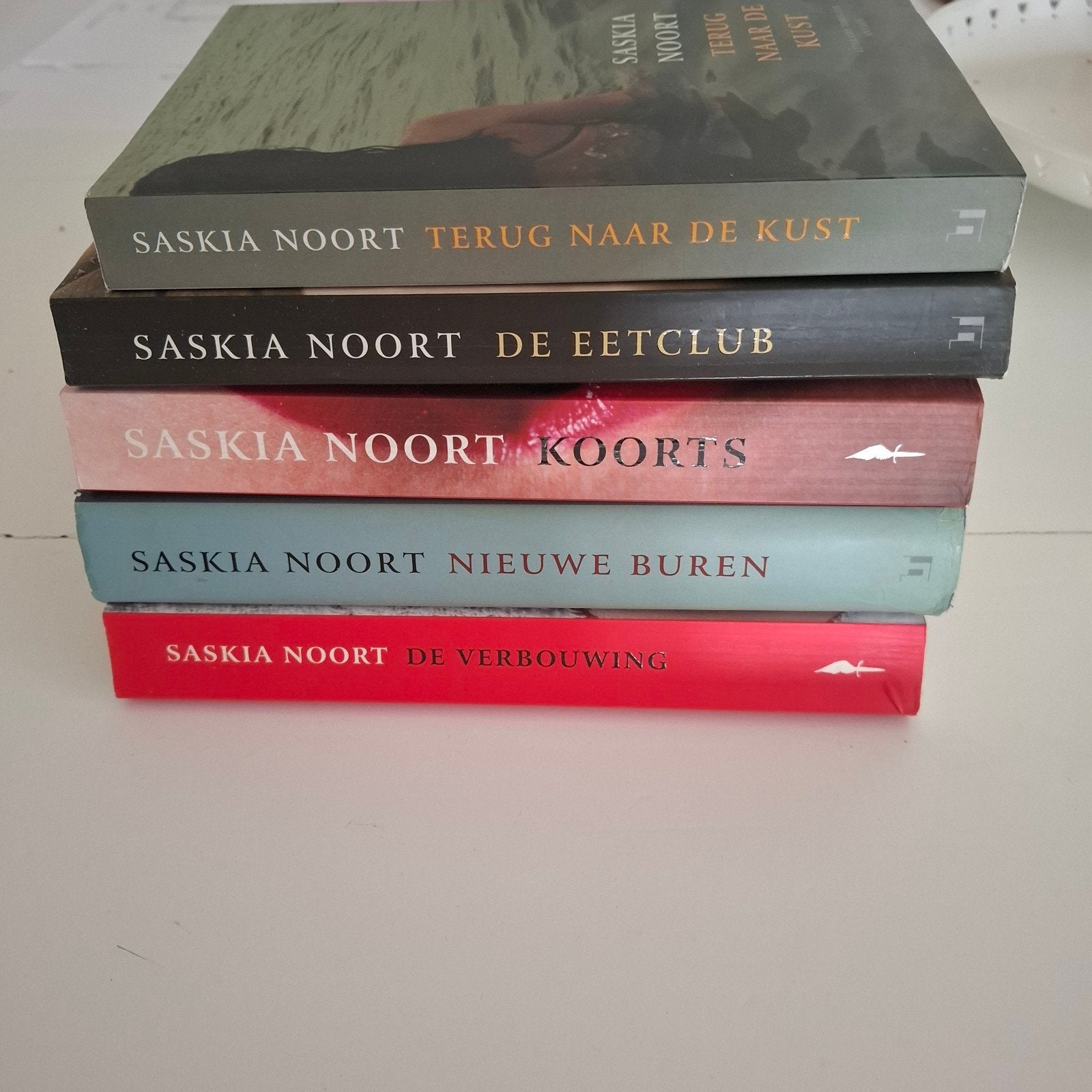 Saskia Noort Boekenpakket - 5 Spannende Thrillers, Ophalen of Verzenden, Gelezen, Saskia Noort, Nederland