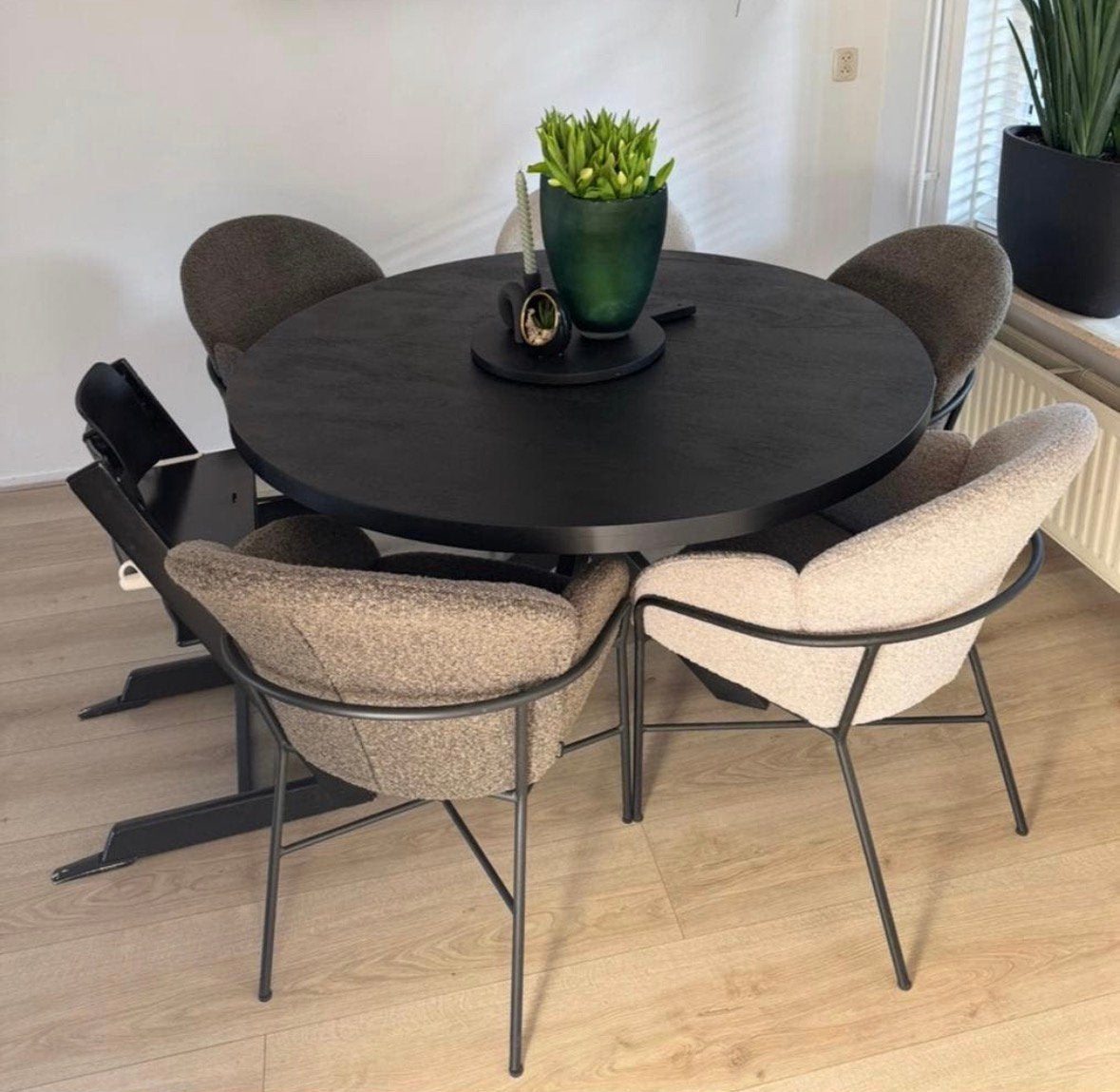 Eettafel Lecce bij GOOSSENS Wonen 130cm, Huis en Inrichting, Tafels | Eettafels, Ophalen, Zo goed als nieuw, Rond
