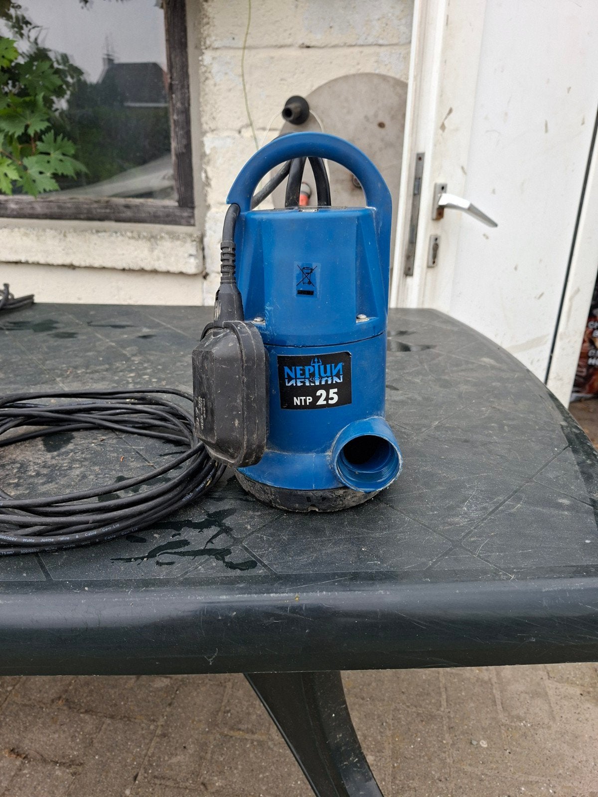 Dompelpomp met vlotter, Ophalen, Zo goed als nieuw, Elektrisch, Dompelpomp