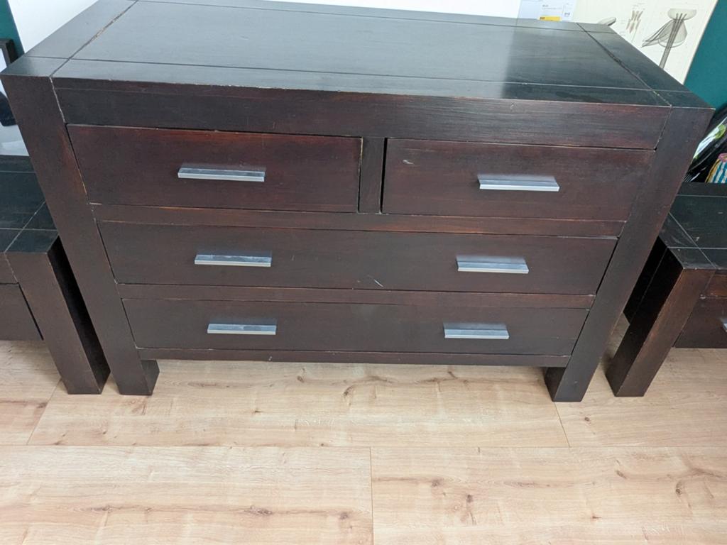 Slaapkamer meubels: Commode en 2 nachtkastjes van teakhout, Ophalen, Gebruikt, 55 tot 70 cm, 65 cm of meer