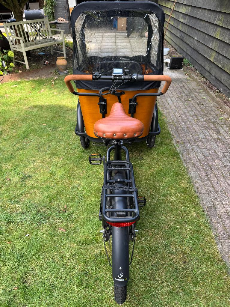 Bakfiets, 3 kinderen, Elektrisch, Zo goed als nieuw, Schijfrem