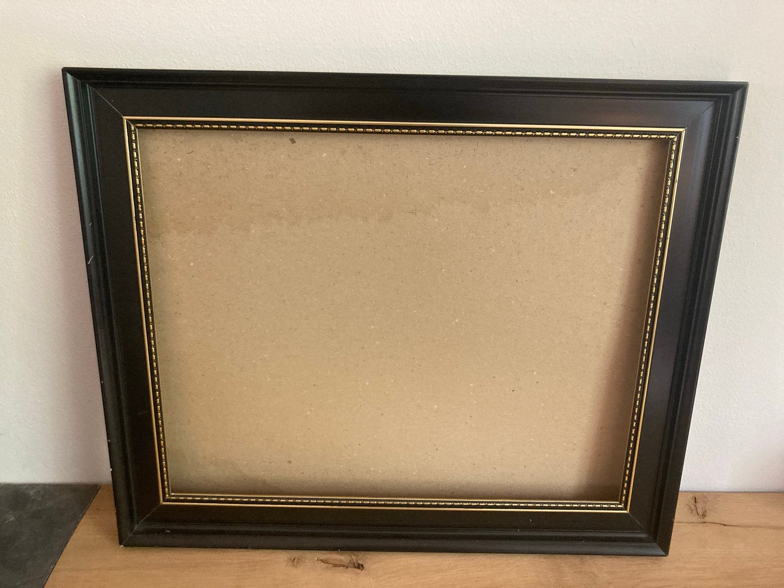 Schilderijlijst 59x49 cm - Zwart met gouden sierrand, Ophalen, Gebruikt, Schilderijlijst, Met sierrand