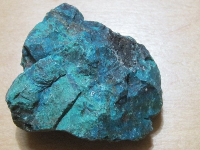 m. ruwe edelsteen CHRYSOCOLLA (4), Verzamelen, Mineralen en Fossielen, Mineraal, Verzenden